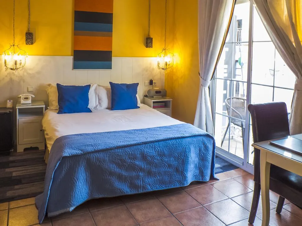 Boutique Hotel Pueblo Benalmádena 2*,